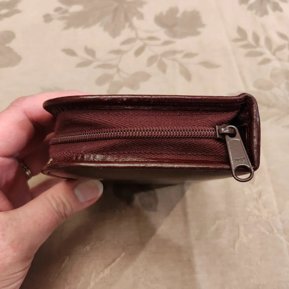 Vintage Toiletry Travel Kit, New with Tags! - Picture 9 of 14